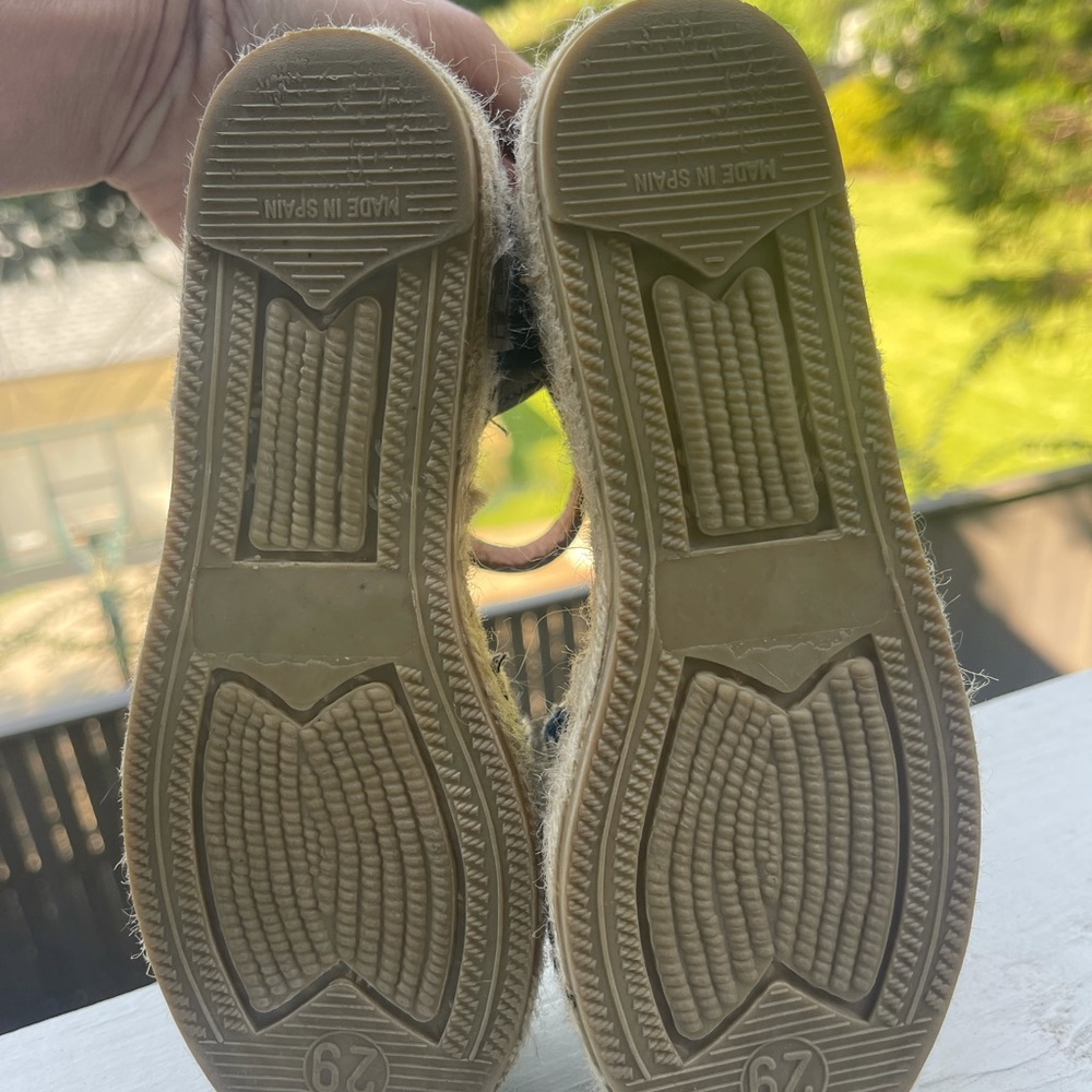 Gorgeous Toni Pons Girls Espadrilles! 29 and 30 - Picture 6 of 13